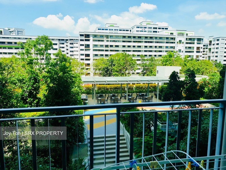 Esparina Residences (D19), Condominium #201339642